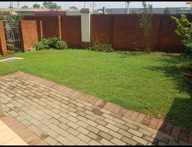 2 BEDROOM APARTMENT TO LET IN DIE HOEWES